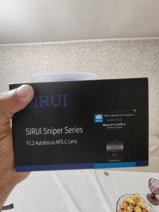 Обьектив Sirui 56 мм