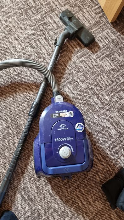 Пылесос Самсунг в отличном состоянии