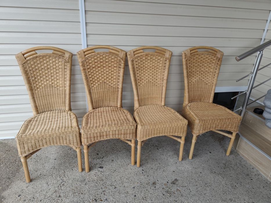 4 броя столове от естествен ратан