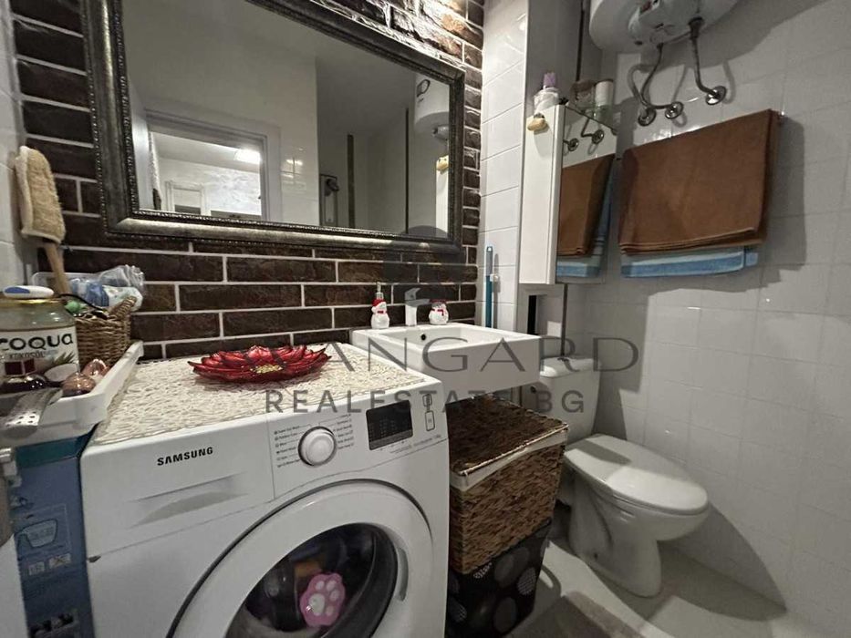 Продава се Тристаен апартамент в Пловдив, Център - 68 кв.м за 2603 €/кв.м - Снимка #8