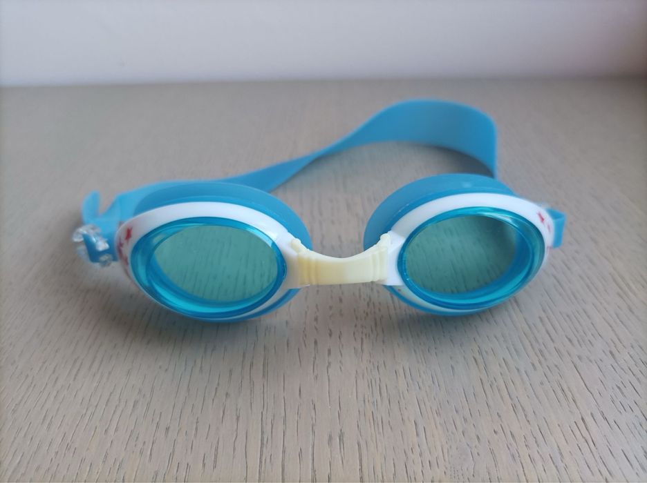 Детски очила за плуване