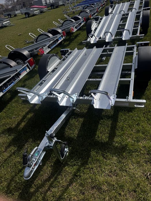 Inchirieri/ Inchiriez remorca/ platforma Auto Moto