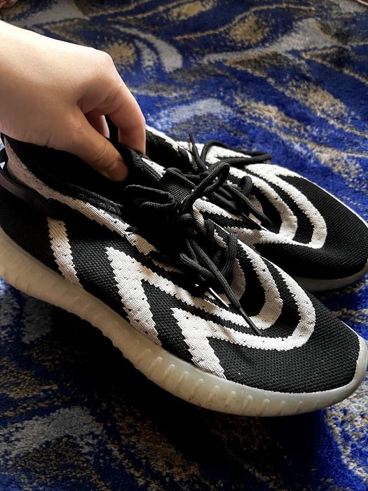 Кросовки черные izi