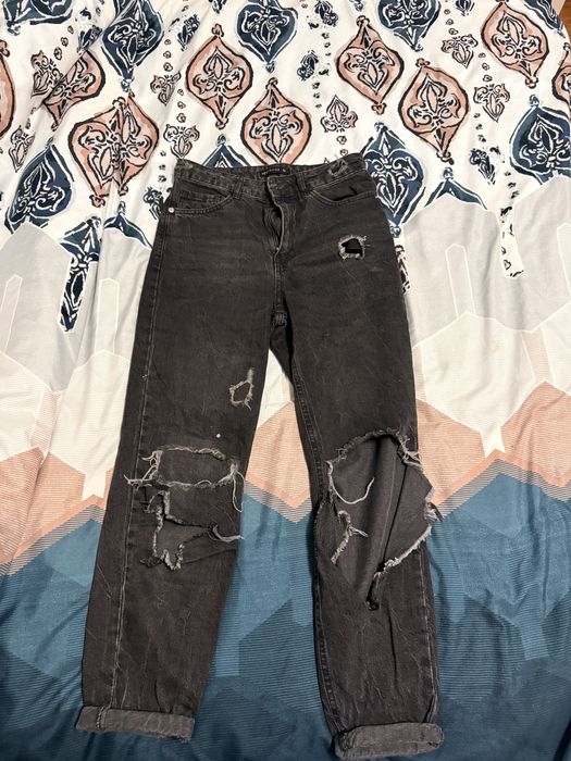 Jeans с цепка на колената