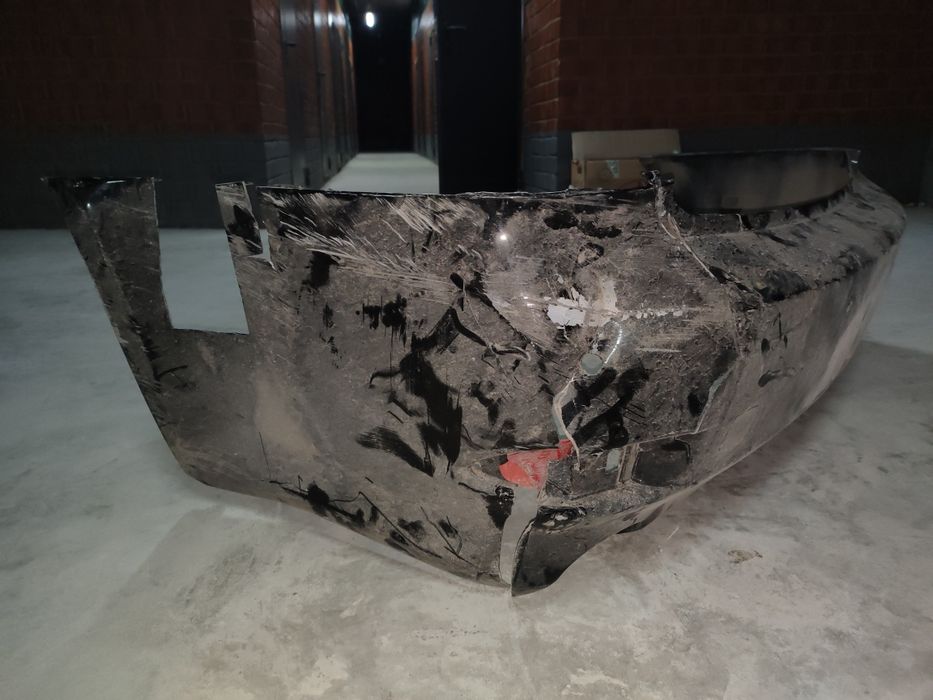 Продам б/у бампер lexus is 2011