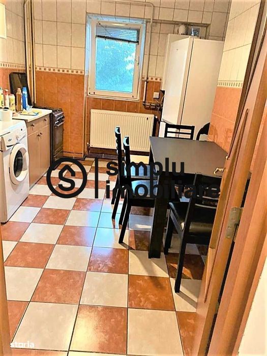 2 camere, etaj 1, centrala, cofetaria Parc - 400 Euro