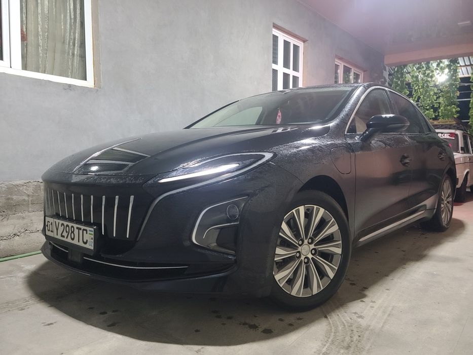 Hongqi eqm5 taksi qilinmagan srochna sotiladi