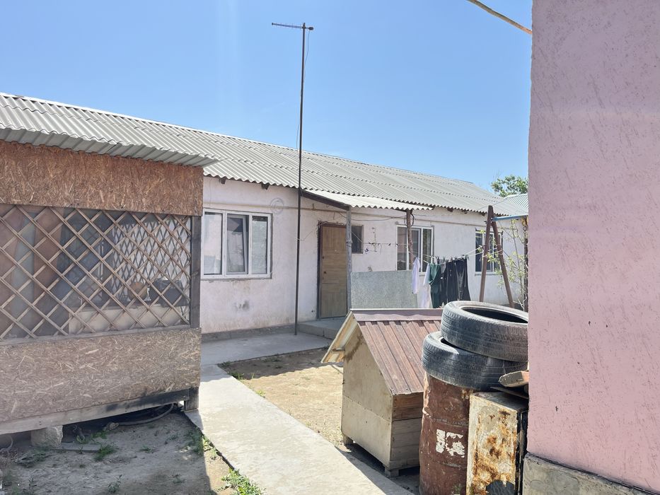 Уй сатылады 5жатын болме