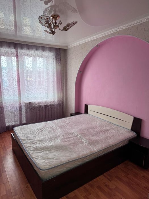 Продам 2 комнотную квартиру центр