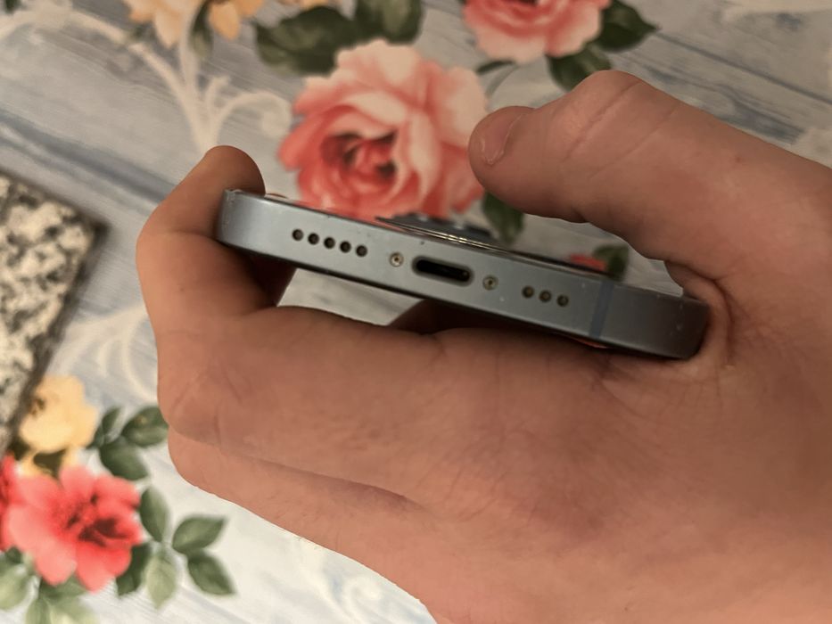 Iphone 14 baterie 85%