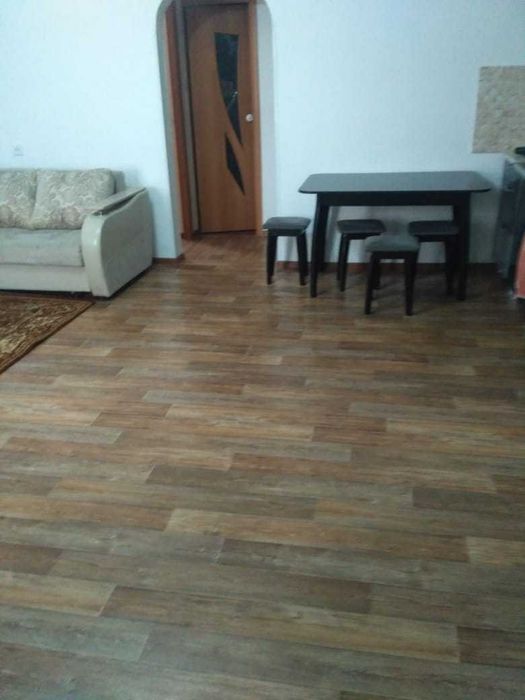 Продам 2-х комнатную квартиру .