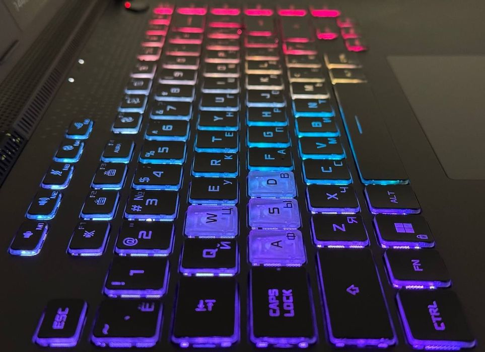 Топовый игровой ноутбук Asus ROG Strix G15 DDR5 AMD Ryzen TM, Liquid M
