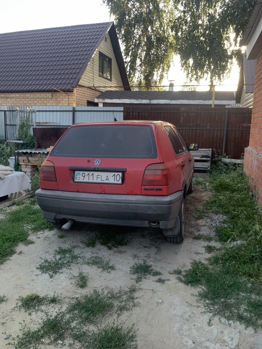 Гольф 1.8 моно l Golf Volkswagen