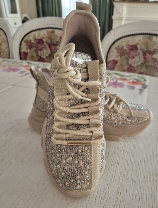 Adidasi  Steve Madden