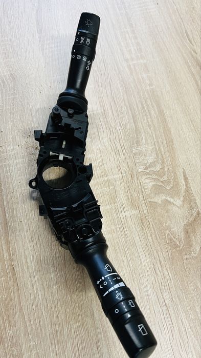 Dezmenbrez kia rio  ub din 2013