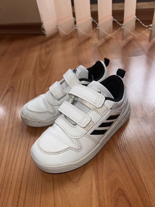 Adidas 27ми номер 30лв