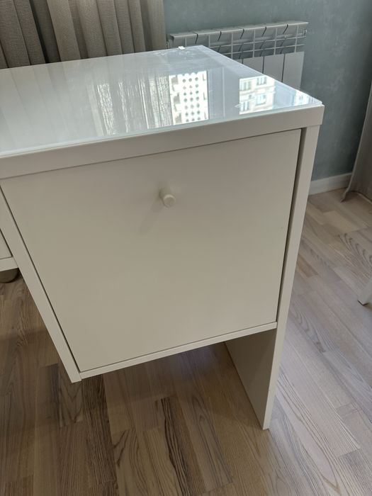 Косметический стол IKEA