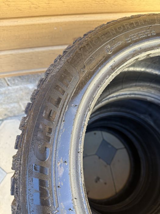 Michelin шипованные