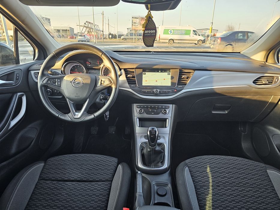 Opel Astra Sports Tourer 1.2 Business Benzina Manual 110 hp