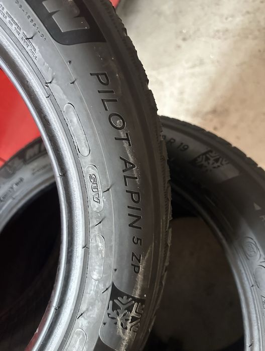 Michelin Pilot Alpin 5 zp 245 50 r19
