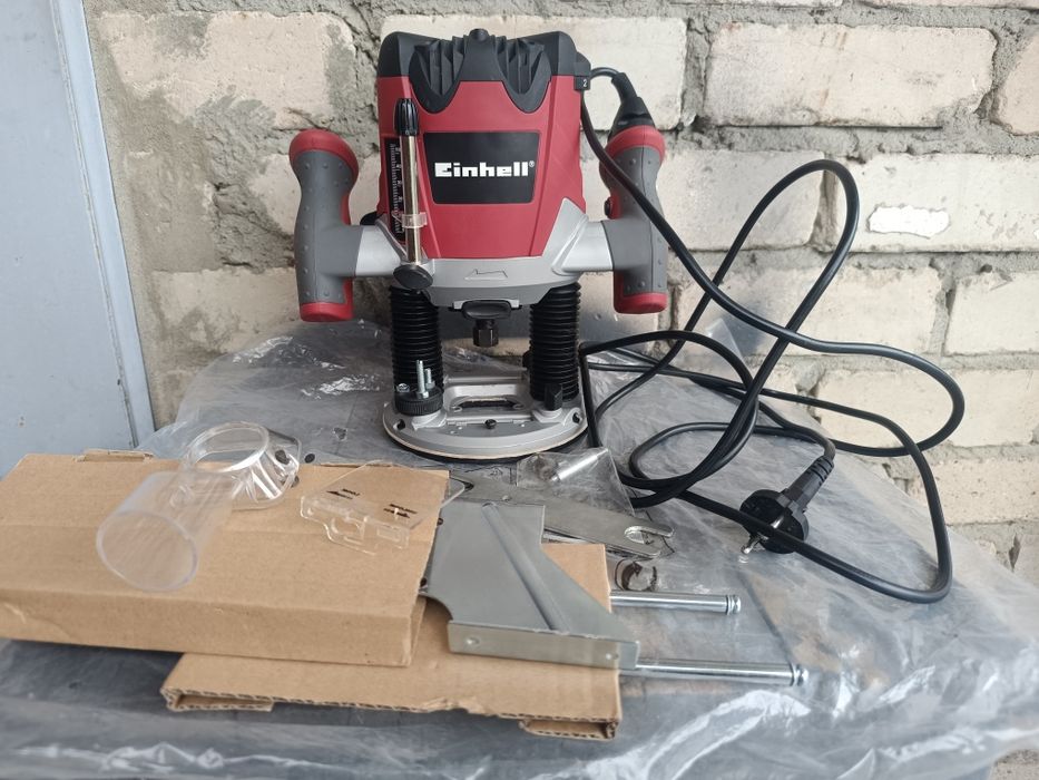 Продам Фрезер Einhell новый.