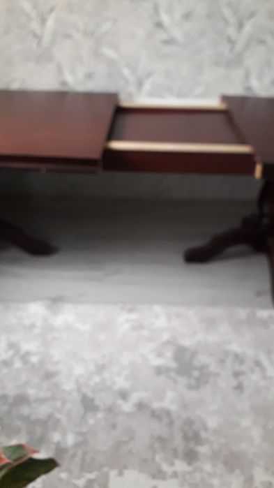 Стол кухонный гостивой