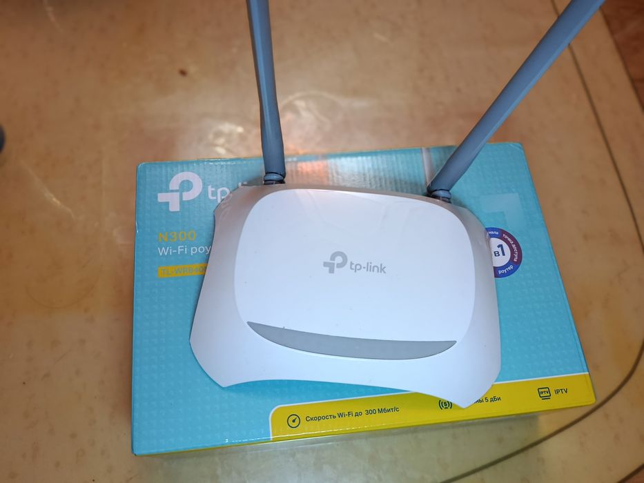Wi-Fi роутер N300, хорошее состояние Б/у