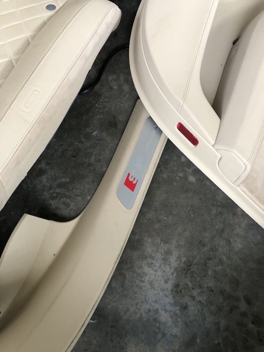 Салон за AUDI S8 D4 Face MATRIX