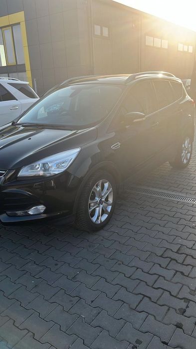 Dezmembram Ford Kuga 2.0 diesel 4x4 din 2014
