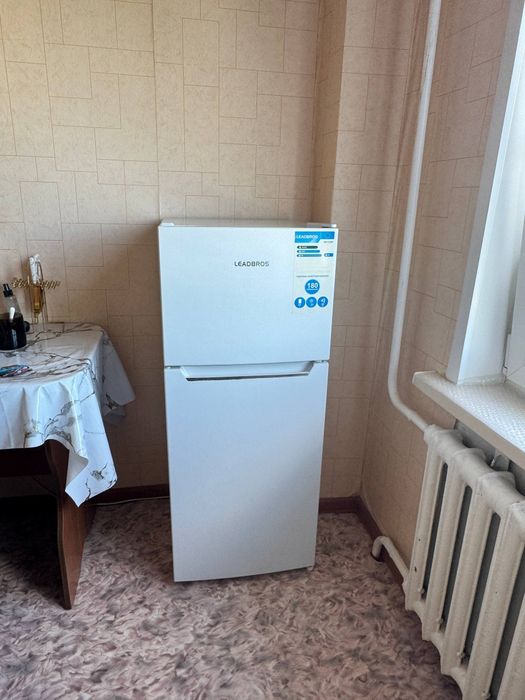 Холодильник Leadbros HD-122W