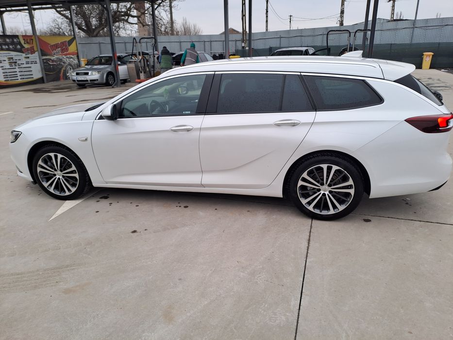 Vând opel insignia 2018