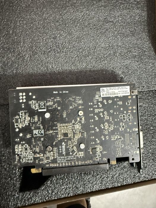Видеокарта Radeon 7700HD