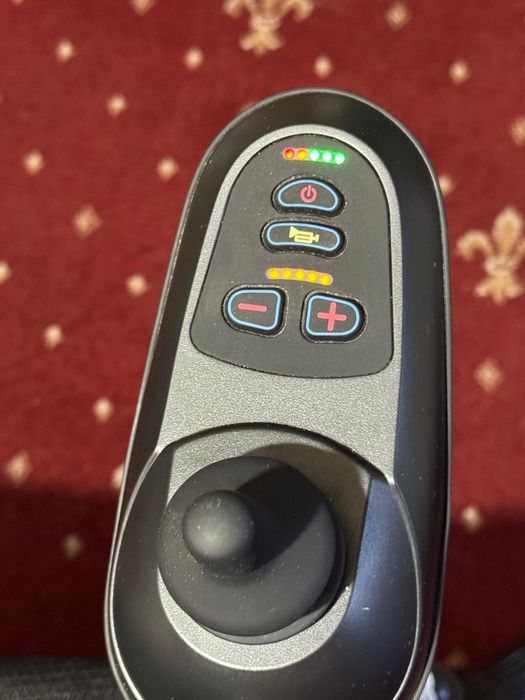 Scaun cu rotile electric,carje,wc mobil ,cadru