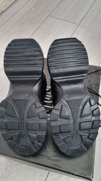 Спортни обувки Alessa