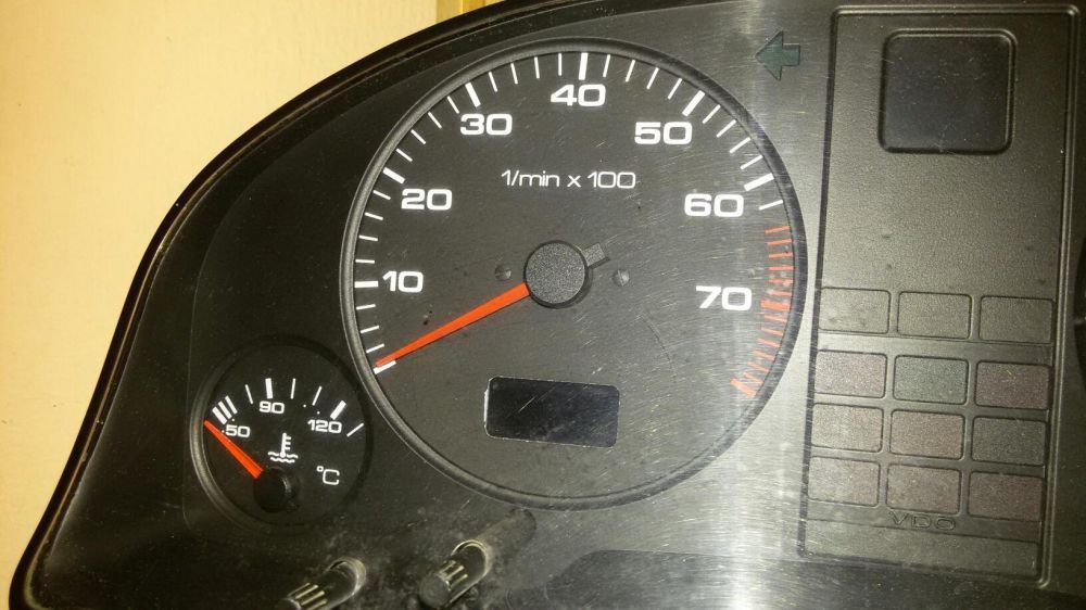 Табло-километраж за АУДИ 80--Б3-Б4 ,АУДИ 90