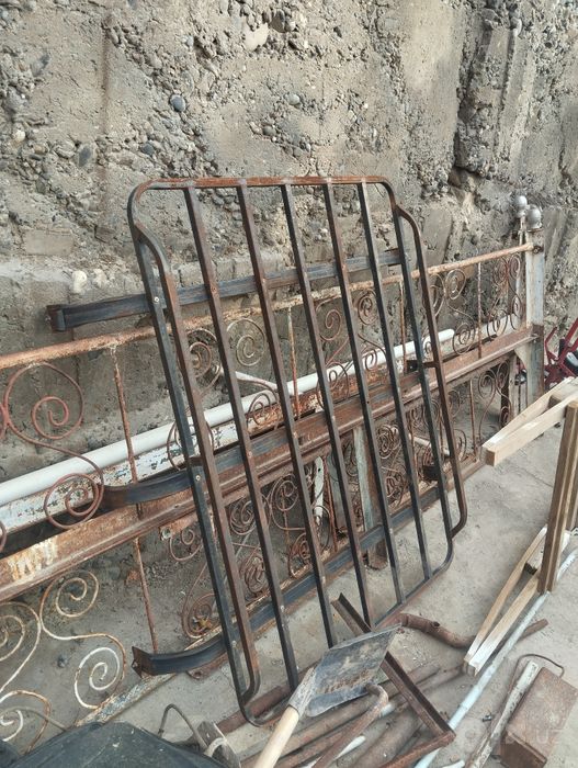 Bagaj vaz 2107 Sotiladi