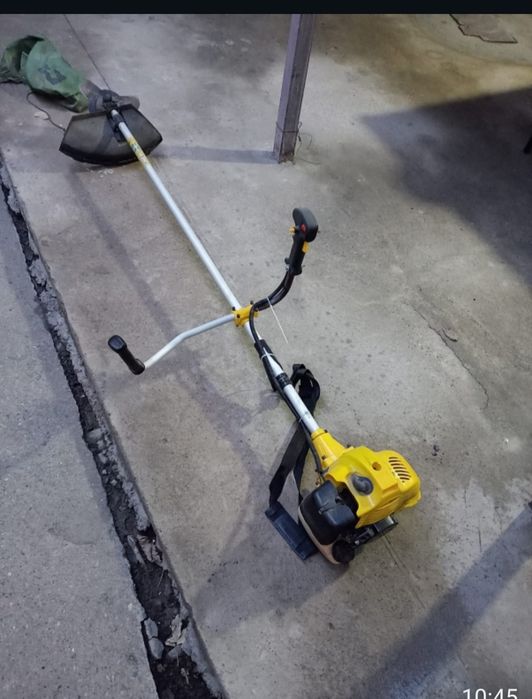 Продам бензиновый тример Huter GGT-1900T