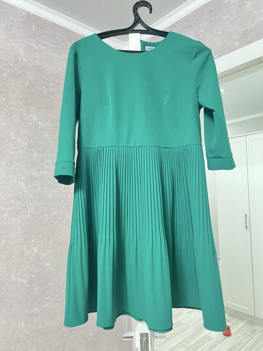 Продам платье размер 46-48 5 тыс