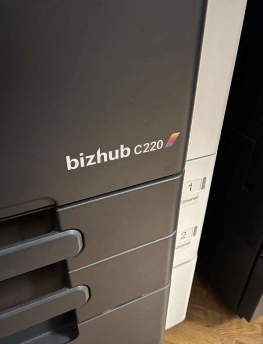 Konica minolta bizhub c220