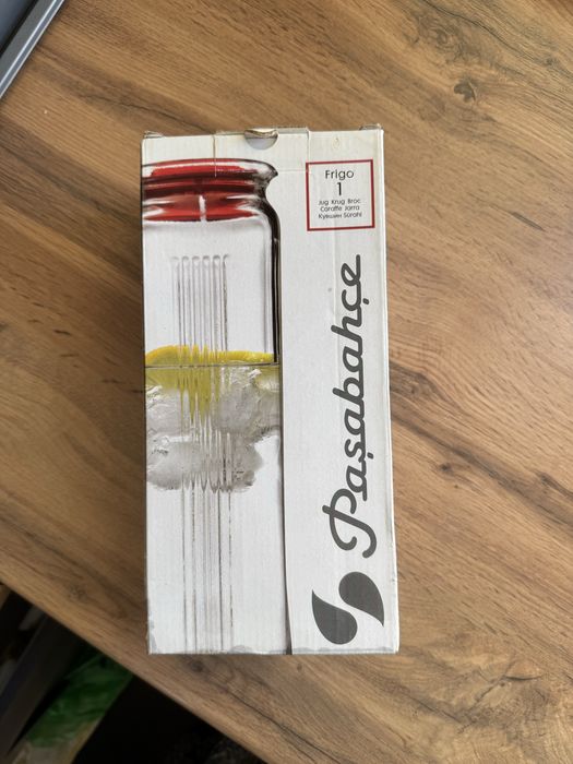 Разные хрустальные посуды