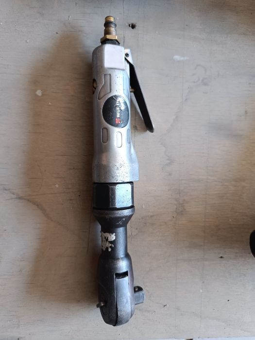 Трещотка пневматическая Wurth