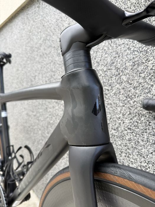 Specialized S-Works Tarmac SL8 2025 FACT 12r Carbon • SRAM Rival eTap AXS • Zipp 404 Firecrest
