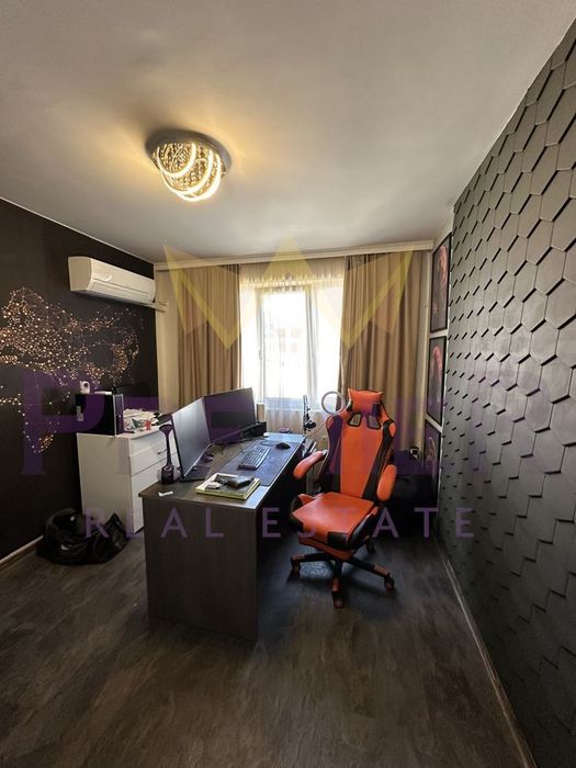 Дава се под наем Тристаен апартамент в Варна, Левски - 86 кв.м за 816 € - Снимка #8