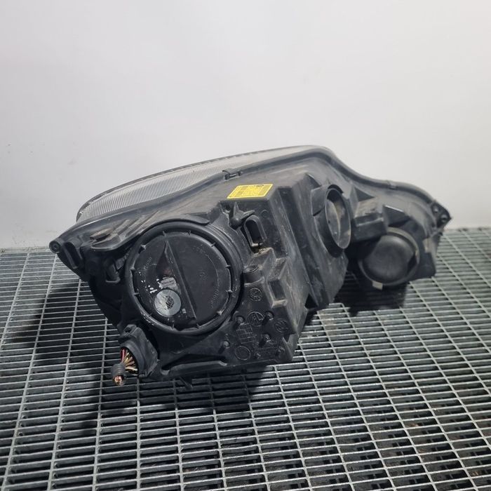 Far Stanga Skoda Yeti 2009 - 2013 SUV 4 Usi (1406) Fara xenon