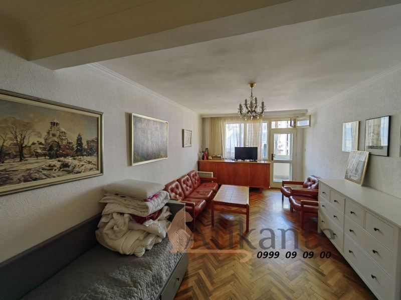 Продава се Тристаен апартамент в София, Белите брези - 105 кв.м за 2286 €/кв.м - Снимка #6