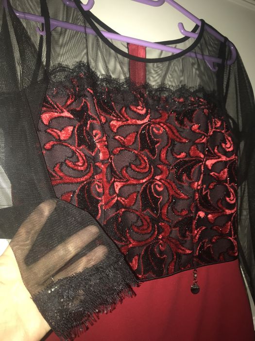 Vând rochițe pentru diferite ocazii