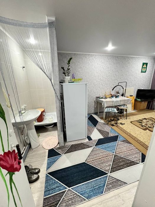 Продам общежите Назарбаева 29