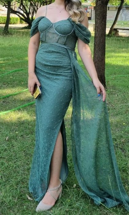 Дълга официална рокля