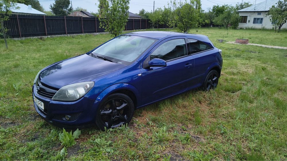 Opel astra h gtc