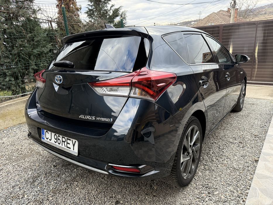 Toyota Auris Hybrid